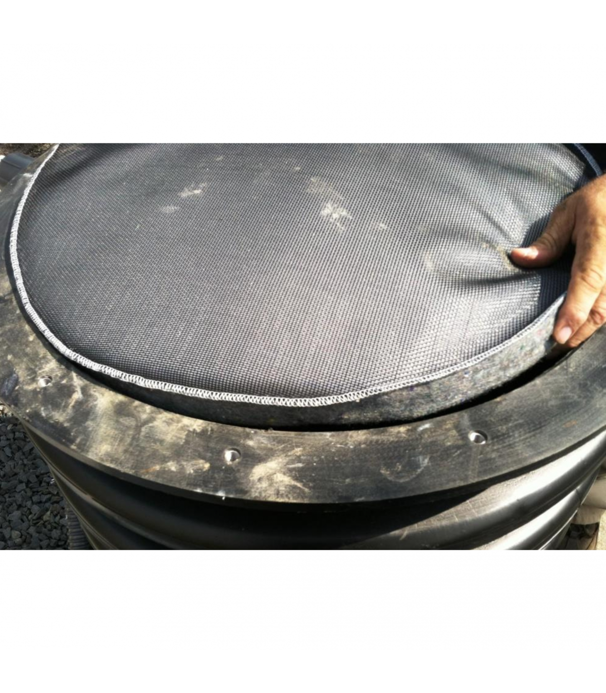 DF-24 large debris internal prefilter for protection of the PETRO-BARRIER™